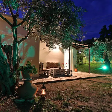 Magnolia House Stafylos Apartment