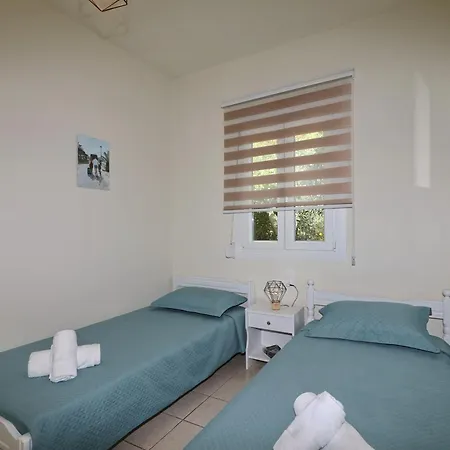 Magnolia House Stafylos *