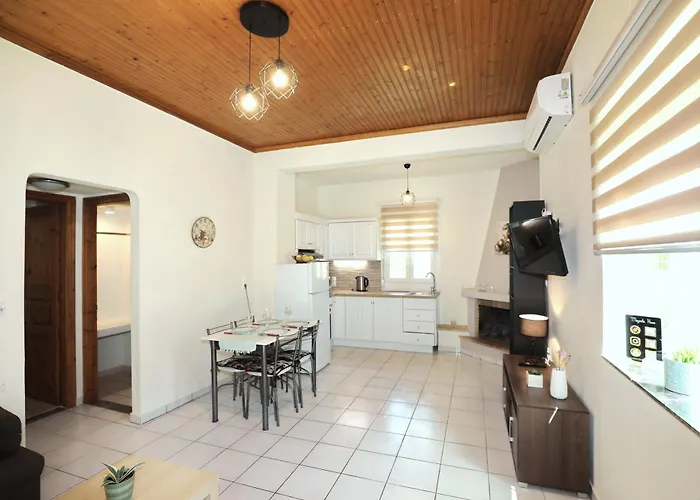 Magnolia House * Stafylos